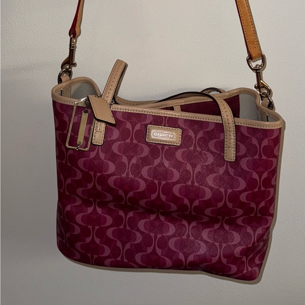 COACH Signature F26201 Park Metro Dream C Small Convertible Tote Handbag purse